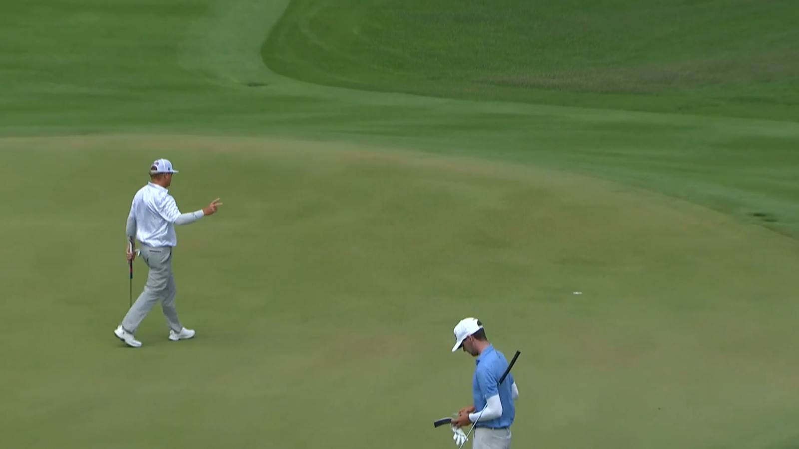 Charley Hoffman starts back-nine with birdie on No. 10 at Corales Puntacana