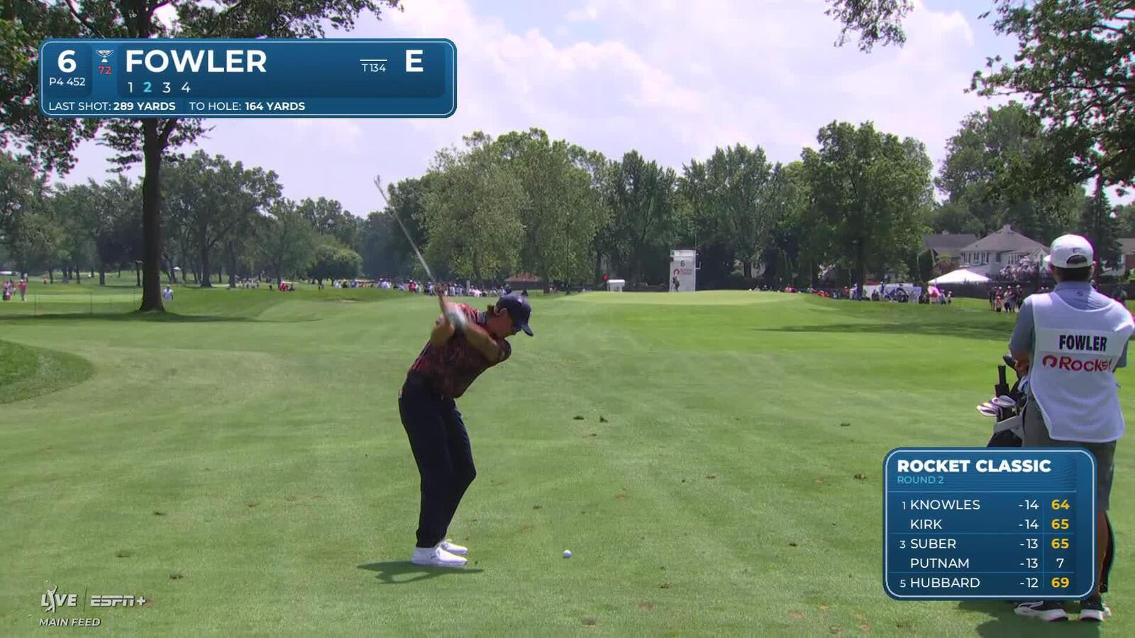 Rickie Fowler chips in for birdie at Rocket Classic