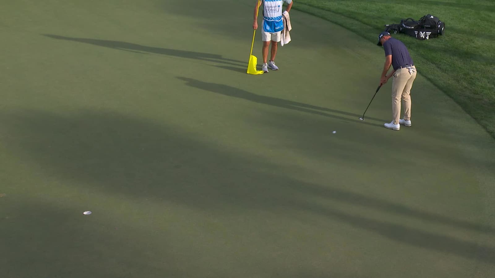 Christiaan Bezuidenhout drops 19-footer for birdie at Cognizant Classic