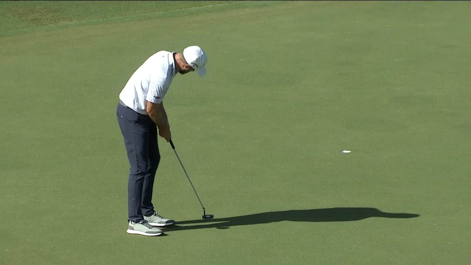 Chris Kirk curls in birdie putt at Sentry