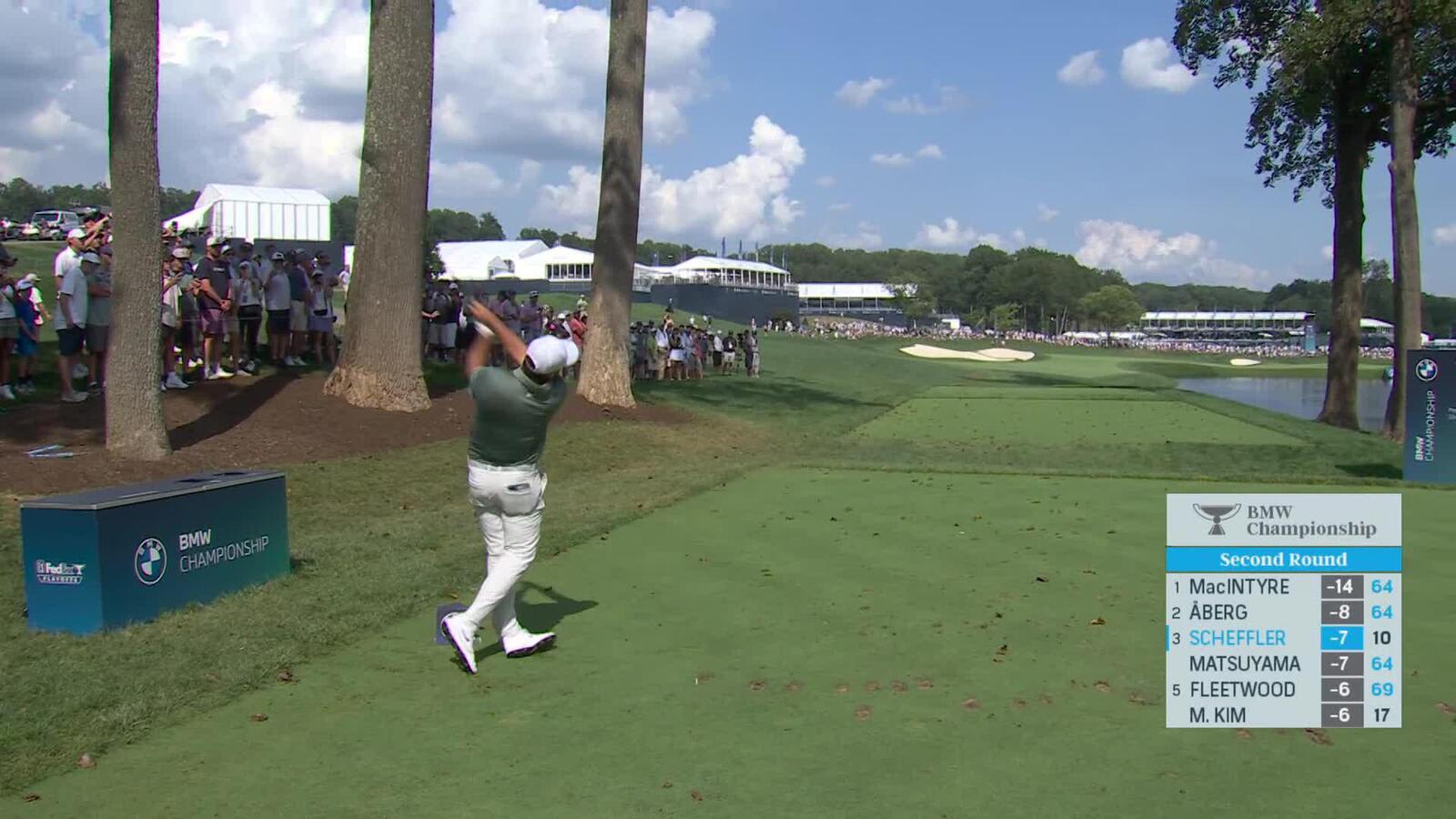 Scottie Scheffler makes birdie on No. 11 at BMW Championship