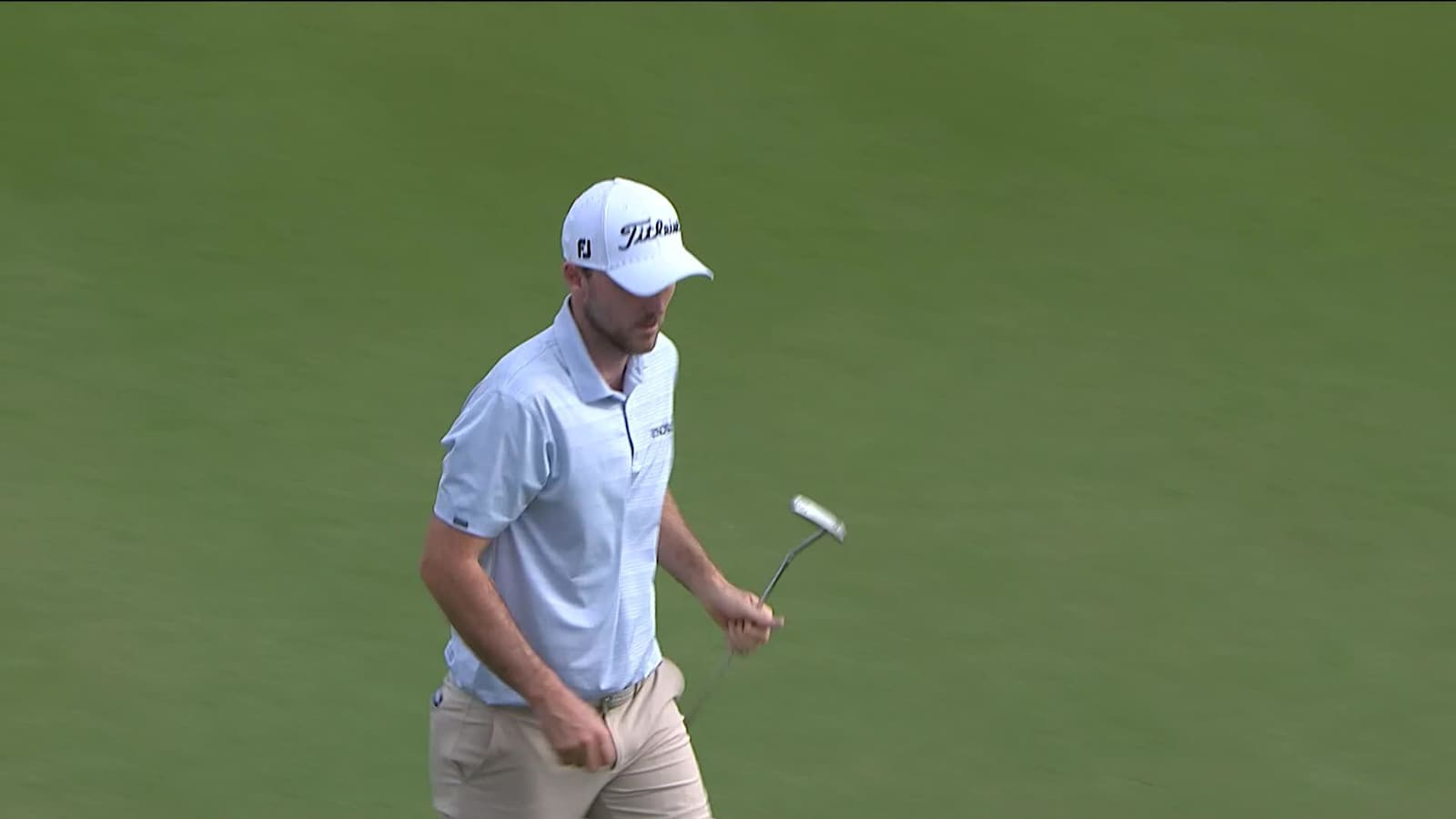 Russell Henley drains 17-footer for birdie at WGC-Dell Match Play