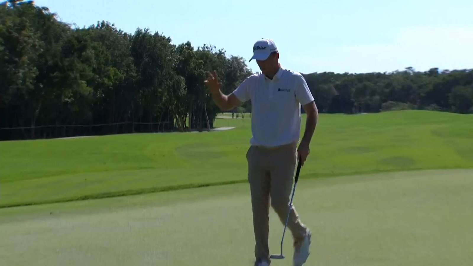 Russell Henley buries birdie putt at World Wide Technology