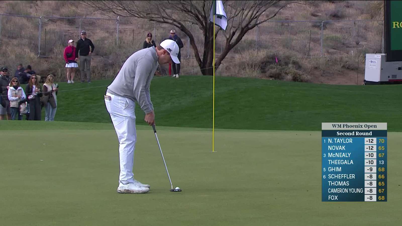 Matt Fitzpatrick drops a 22-foot birdie putt at WM Phoenix Open