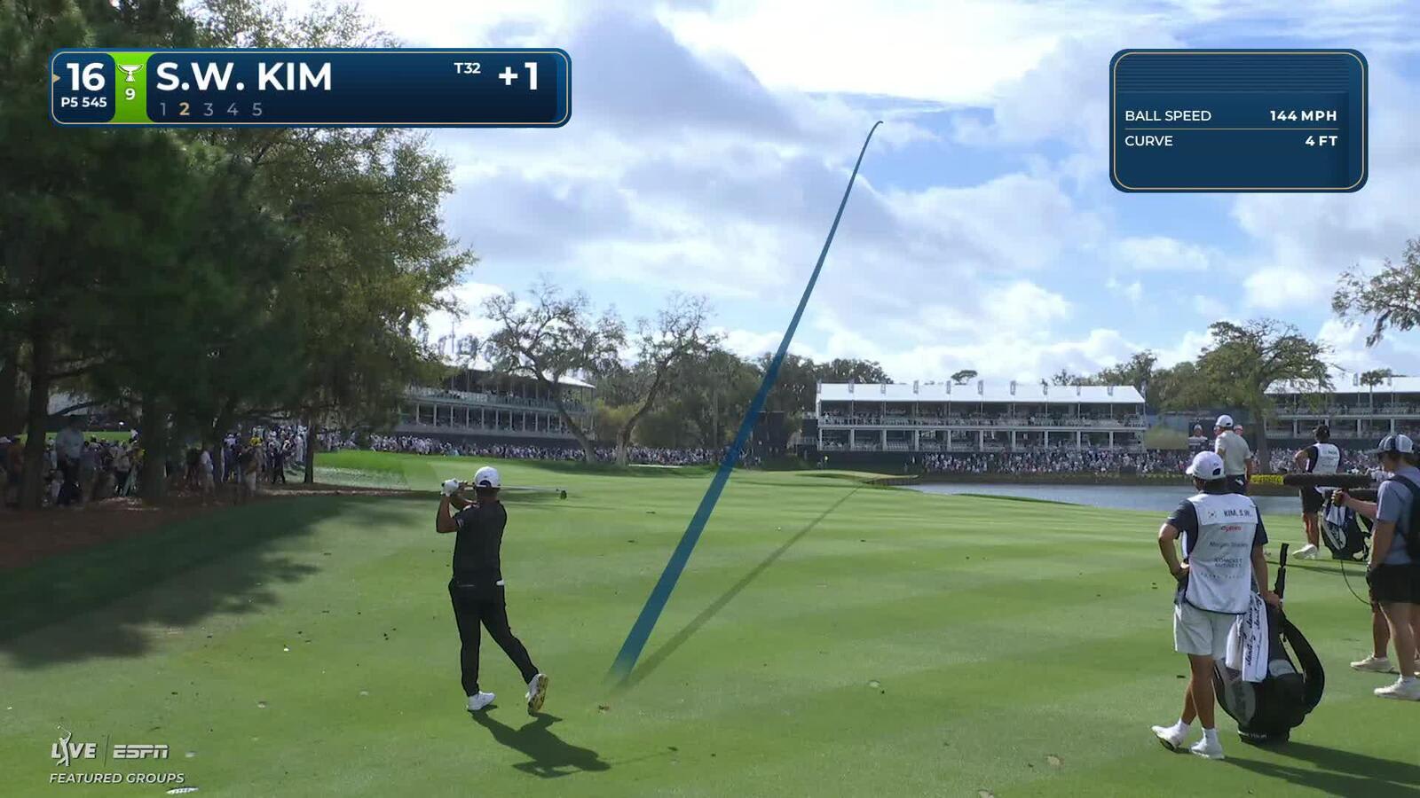 Si Woo Kim taps in from 3 feet for birdie on No. 16 at THE PLAYERS
