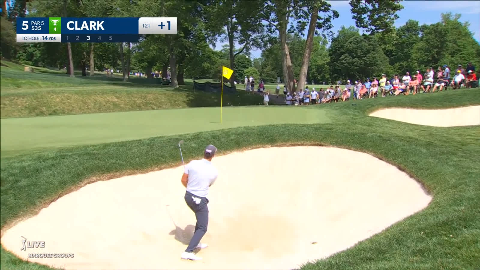Wyndham Clark gets up-and-down from bunker for birdie at the Memorial