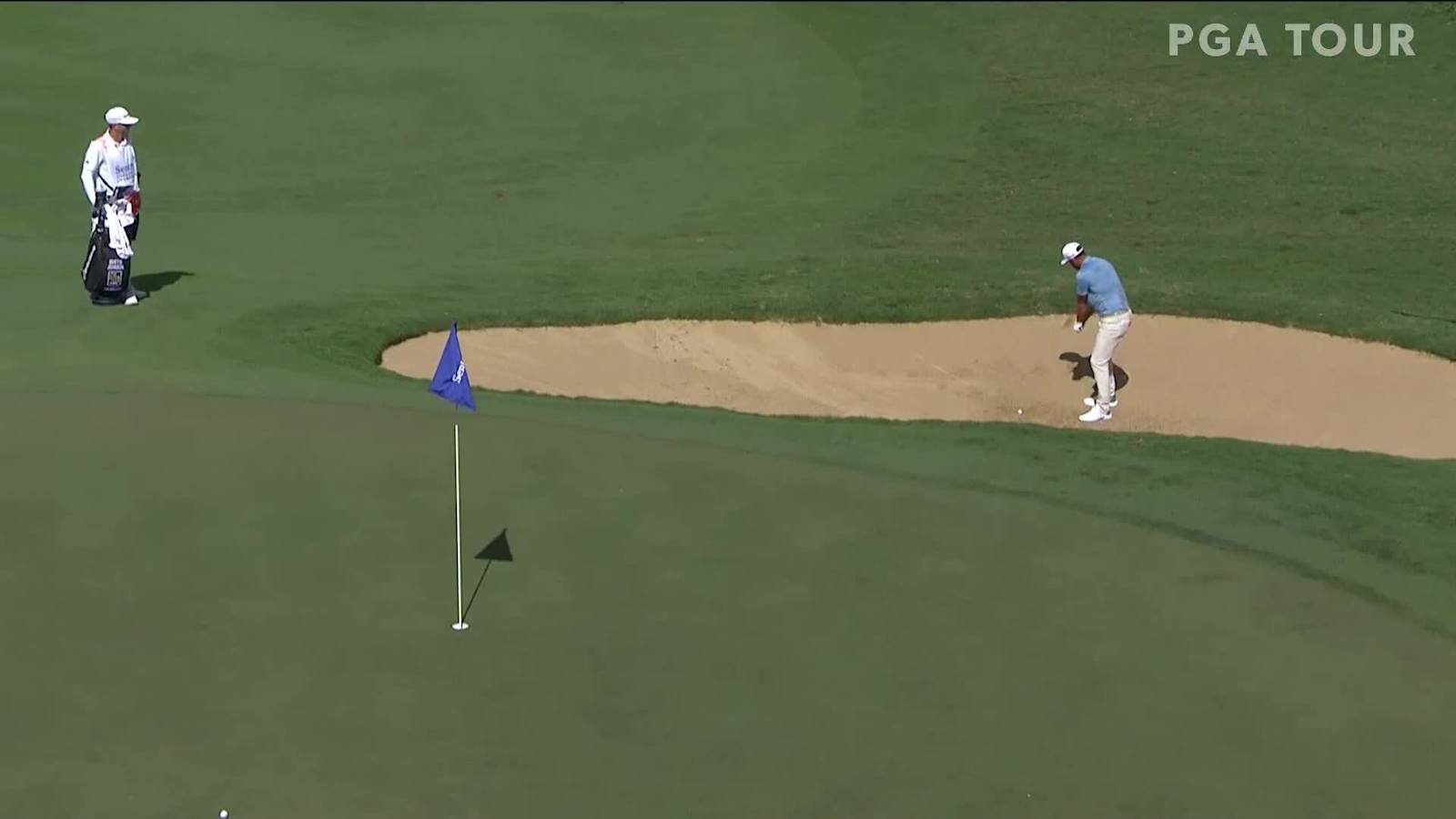 Dustin Johnson's bunker game yields birdie at Sentry