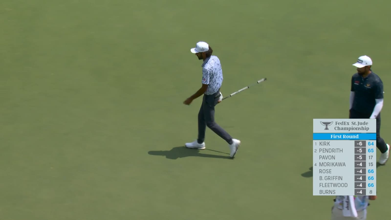 Akshay Bhatia sinks a 30-foot birdie putt at FedEx St. Jude