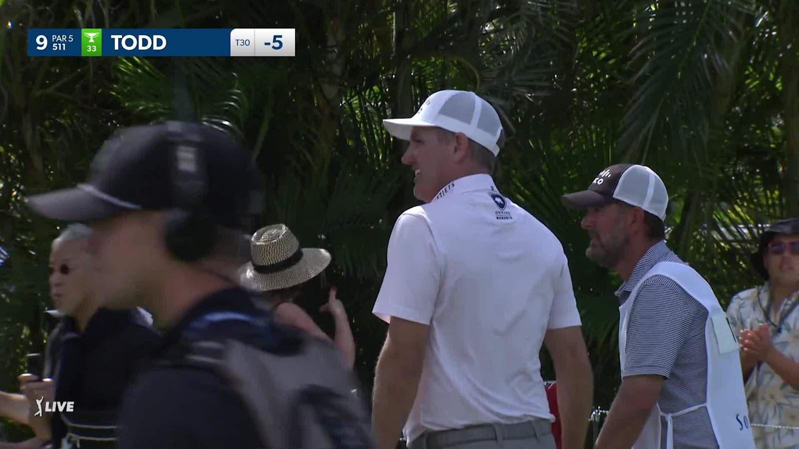 Brendon Todd rolls in 10-foot eagle putt at Sony Open