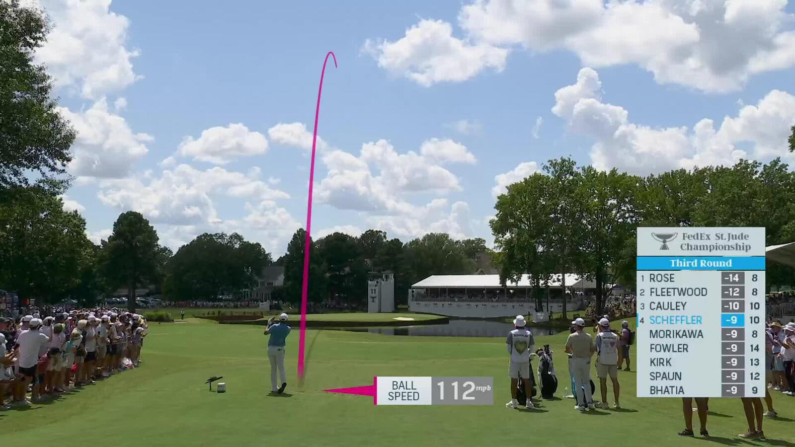 Scottie Scheffler sinks a 28-foot birdie putt at FedEx St. Jude