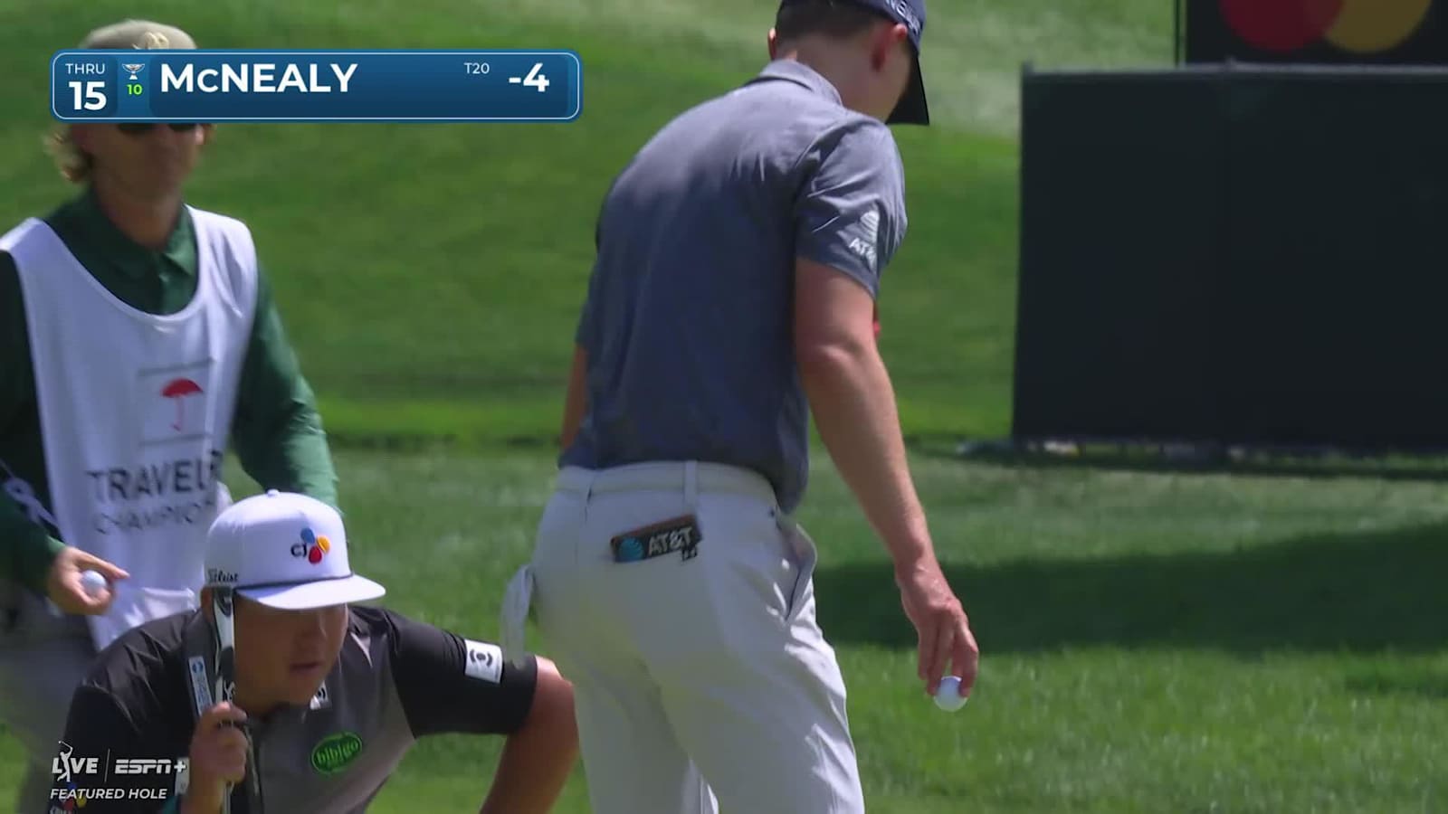 Maverick McNealy makes birdie on No. 15 at Travelers