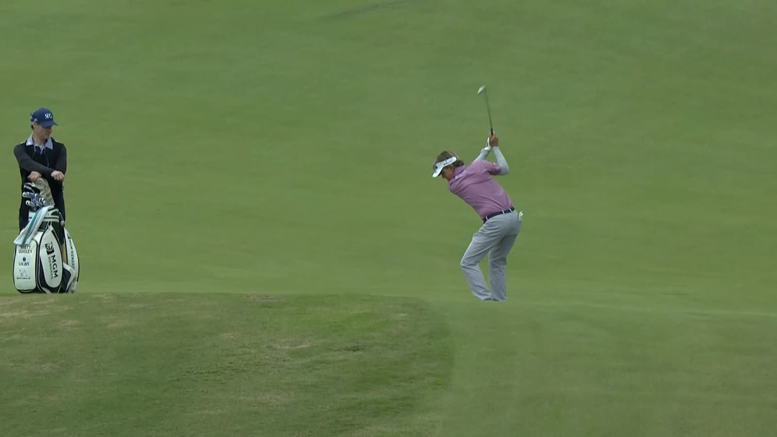 Wyndham Clark sticks approach to set up birdie at Wells Fargo