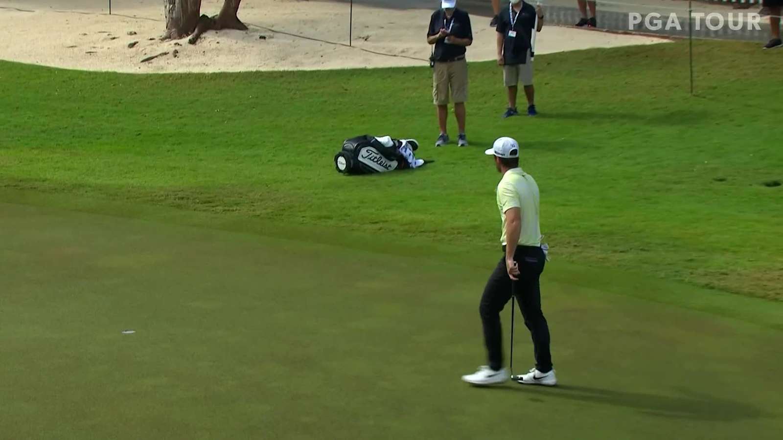 Matthew Wolff rolls in birdie putt at Mayakoba
