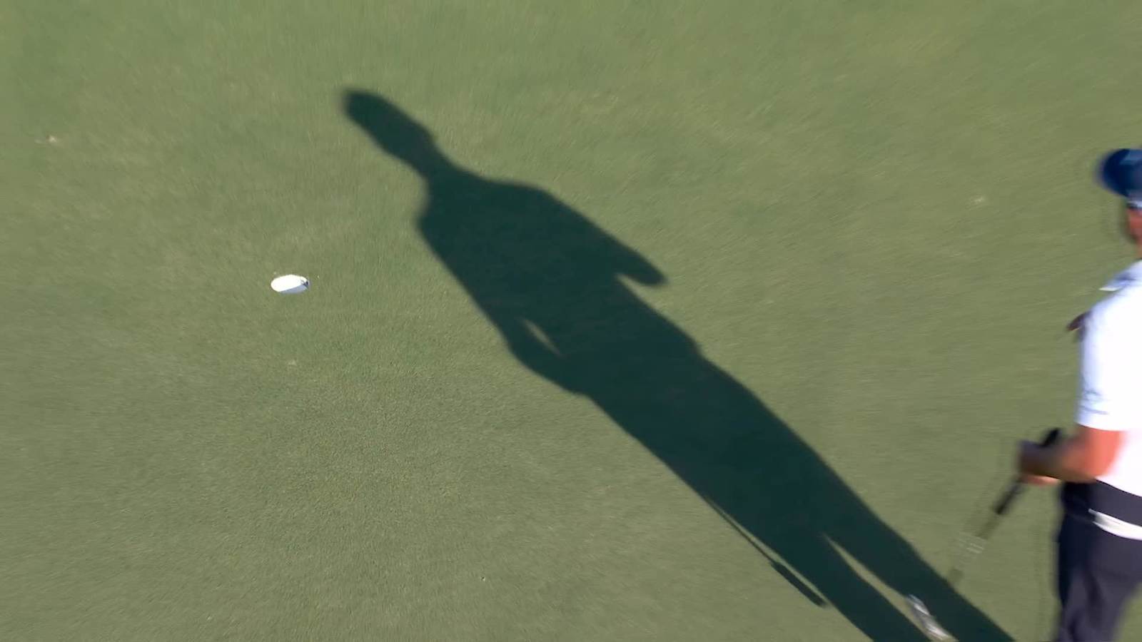 Cristobal Del Solar buries 22-foot birdie putt from fringe at Cognizant Classic