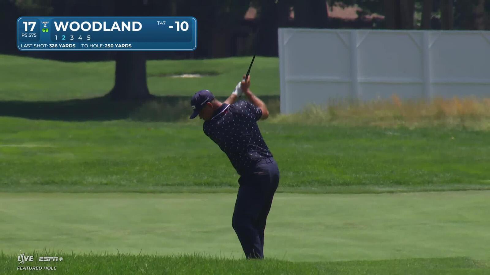 Gary Woodland makes birdie on No. 17 at Rocket Classic