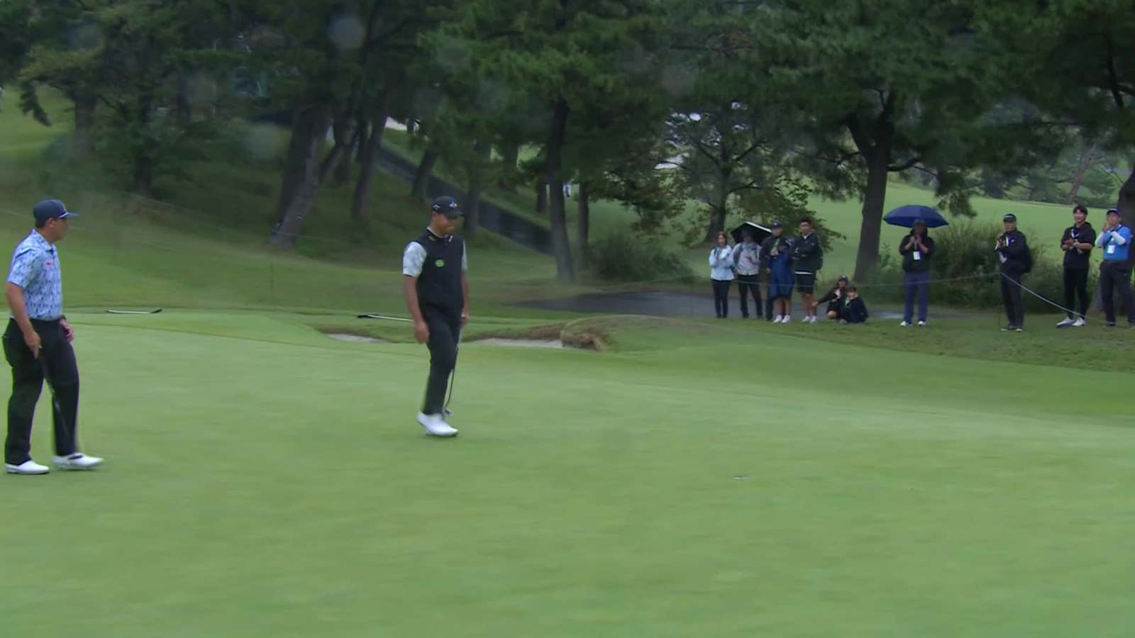 Si Woo Kim sinks 27-foot birdie putt on No. 1 at Baycurrent