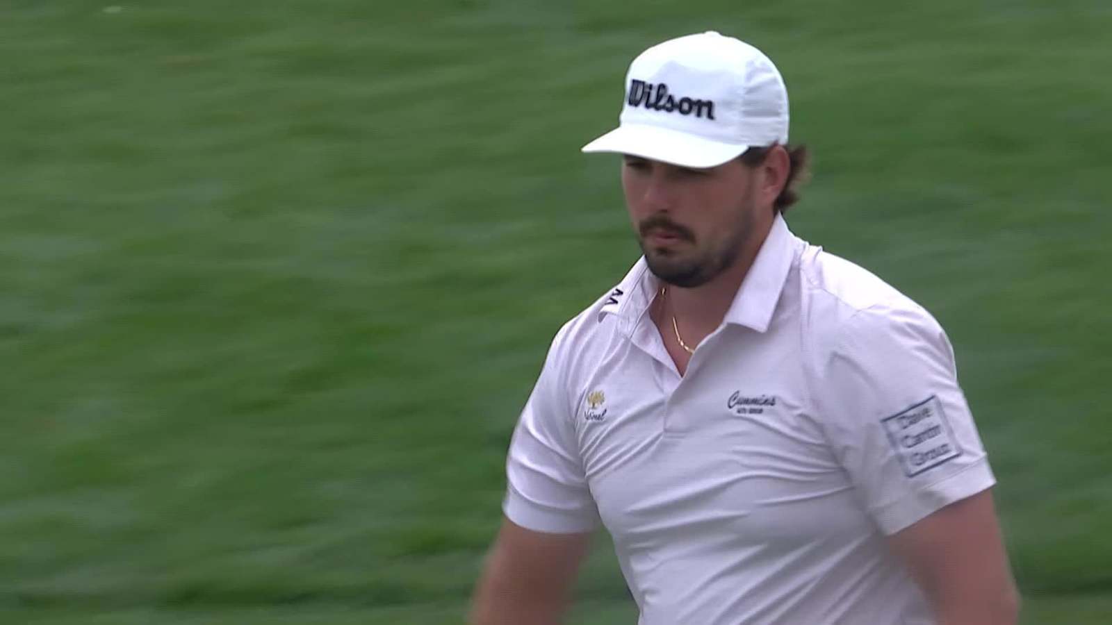 Quade Cummins sinks a 29-foot birdie putt on No. 18 at ONEflight Myrtle