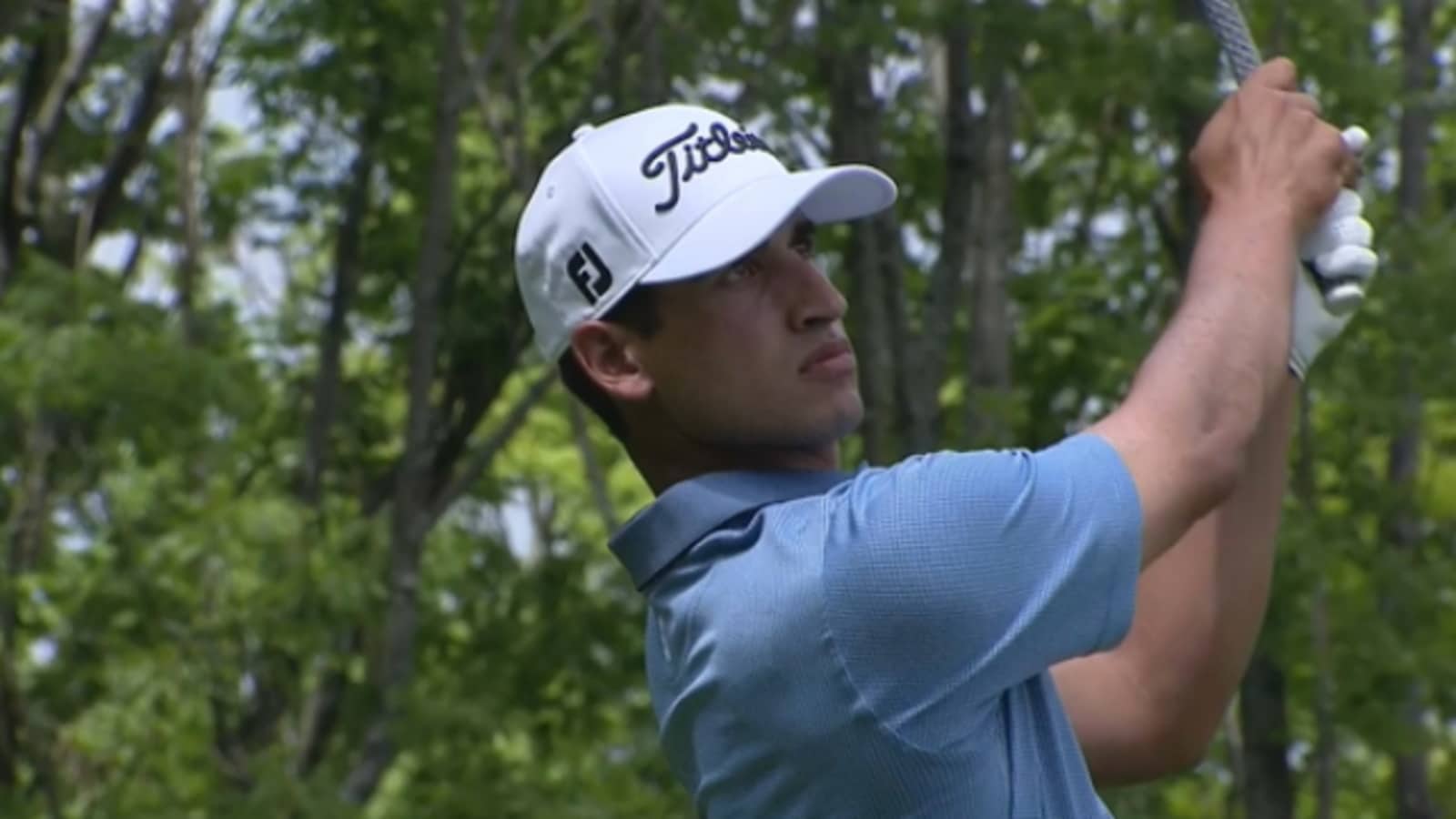 Dominic Bozzelli converts tee shot for birdie at LECOM