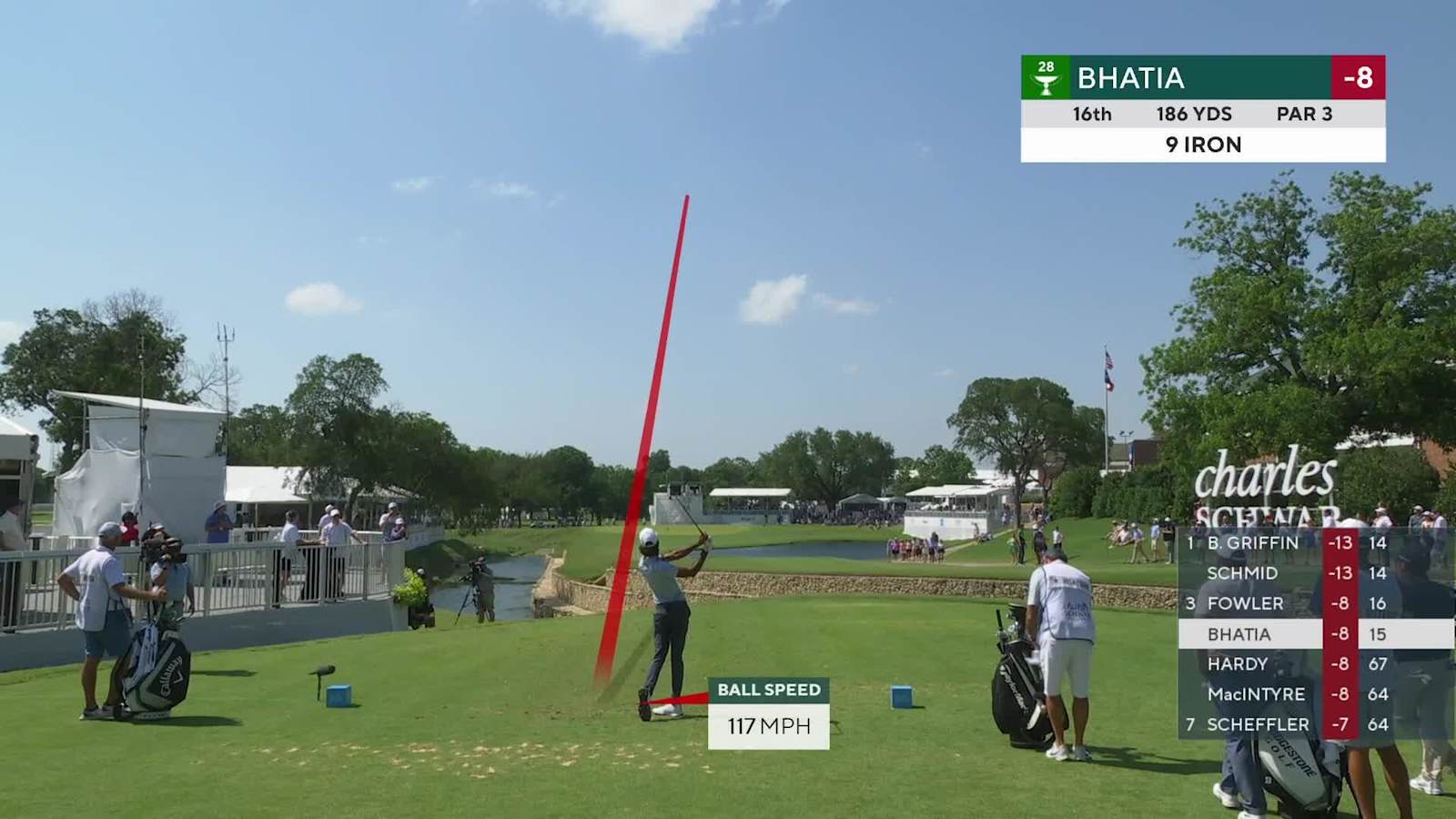 Akshay Bhatia drains birdie putt at Charles Schwab