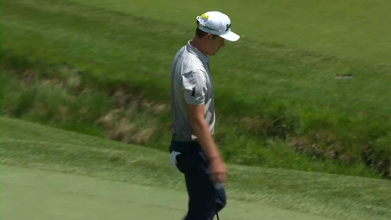 Andrew Putnam birdies the 11th at the Memorial