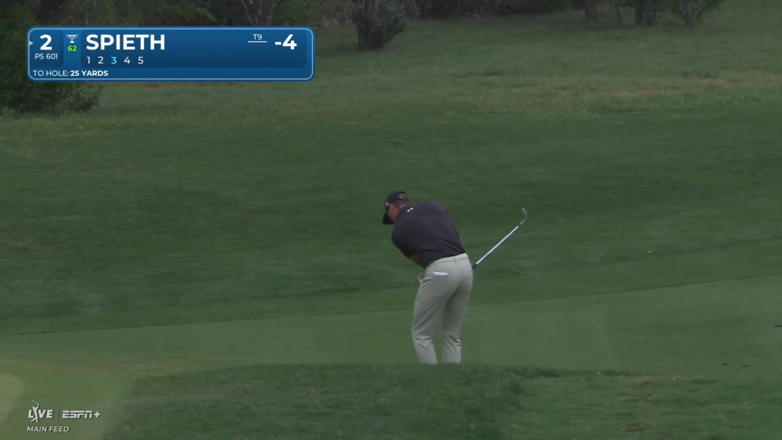 Jordan Spieth chips it close to set up birdie at Valero