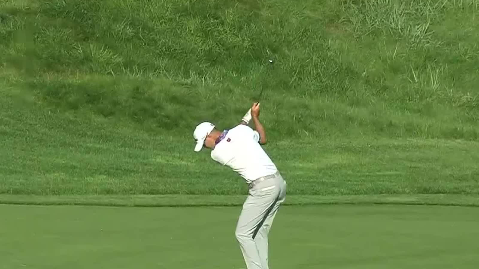 Tyrone Van Aswegen opens Round 2 with birdie at Quicken Loans