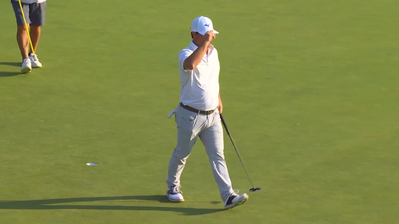 Greyson Sigg makes birdie to end his day at Farmers