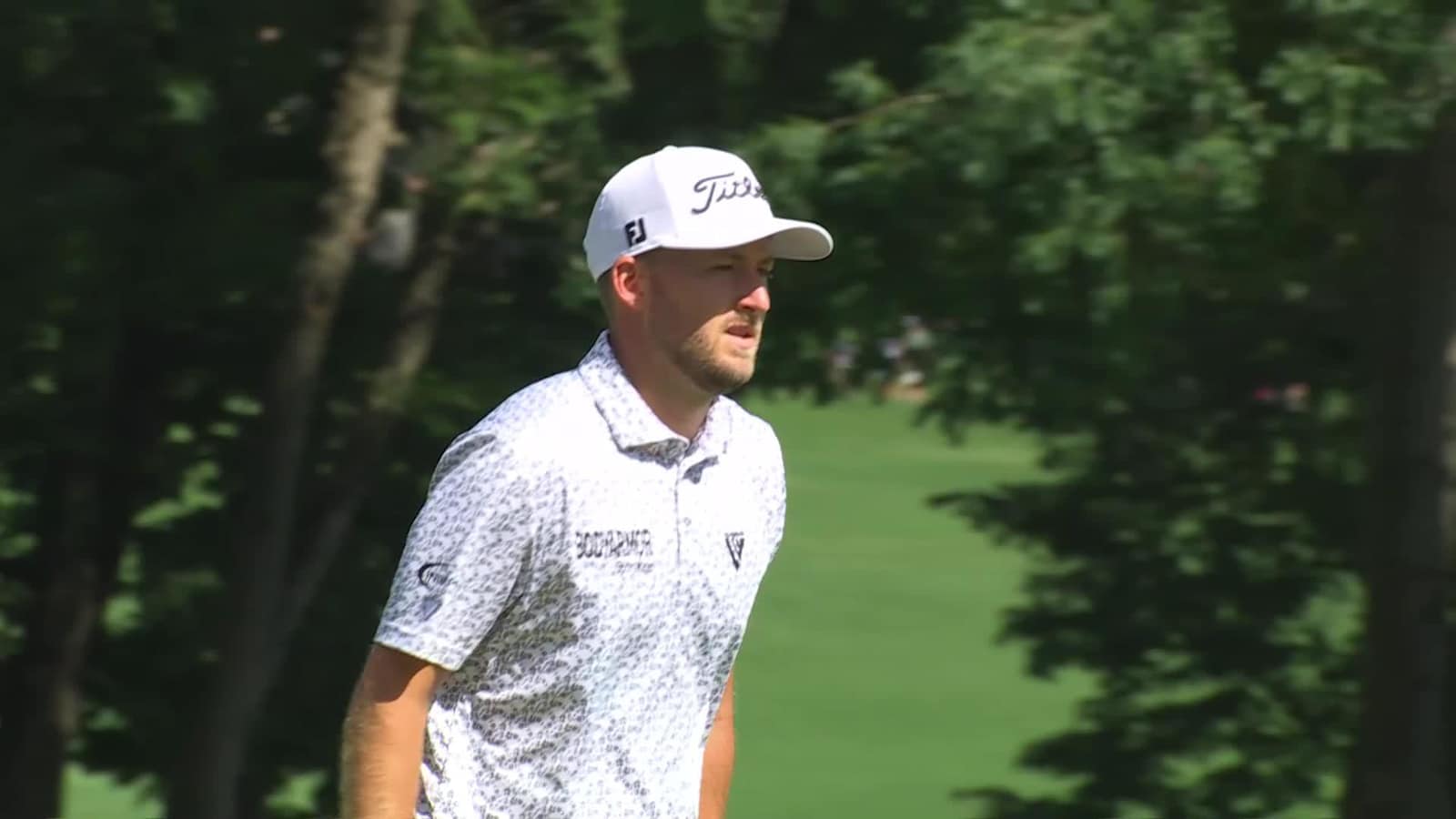 Lee Hodges holes 20-footer for birdie at Wells Fargo