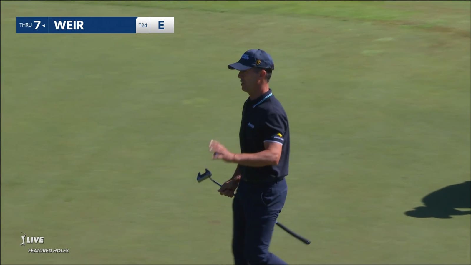 Mike Weir makes the 14-footer for birdie at RBC Canadian