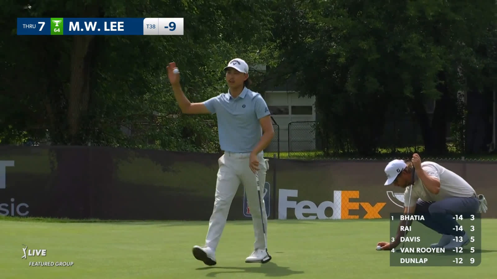 Min Woo Lee rolls in 13-foot eagle putt at Rocket Mortgage