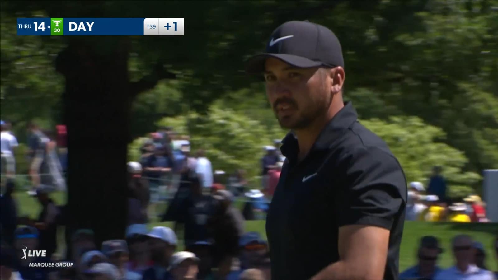 Jason Day sinks a 32-foot birdie putt at Wells Fargo