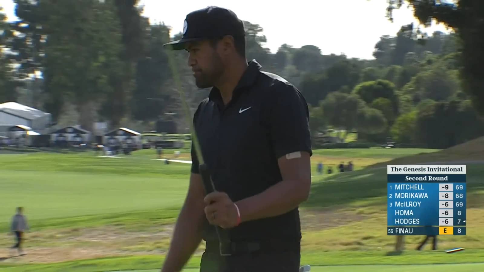 Tony Finau sinks a 26-foot birdie putt at Genesis