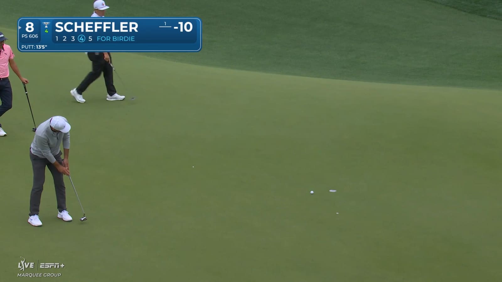 Scottie Scheffler holes 15-footer for birdie at Houston Open