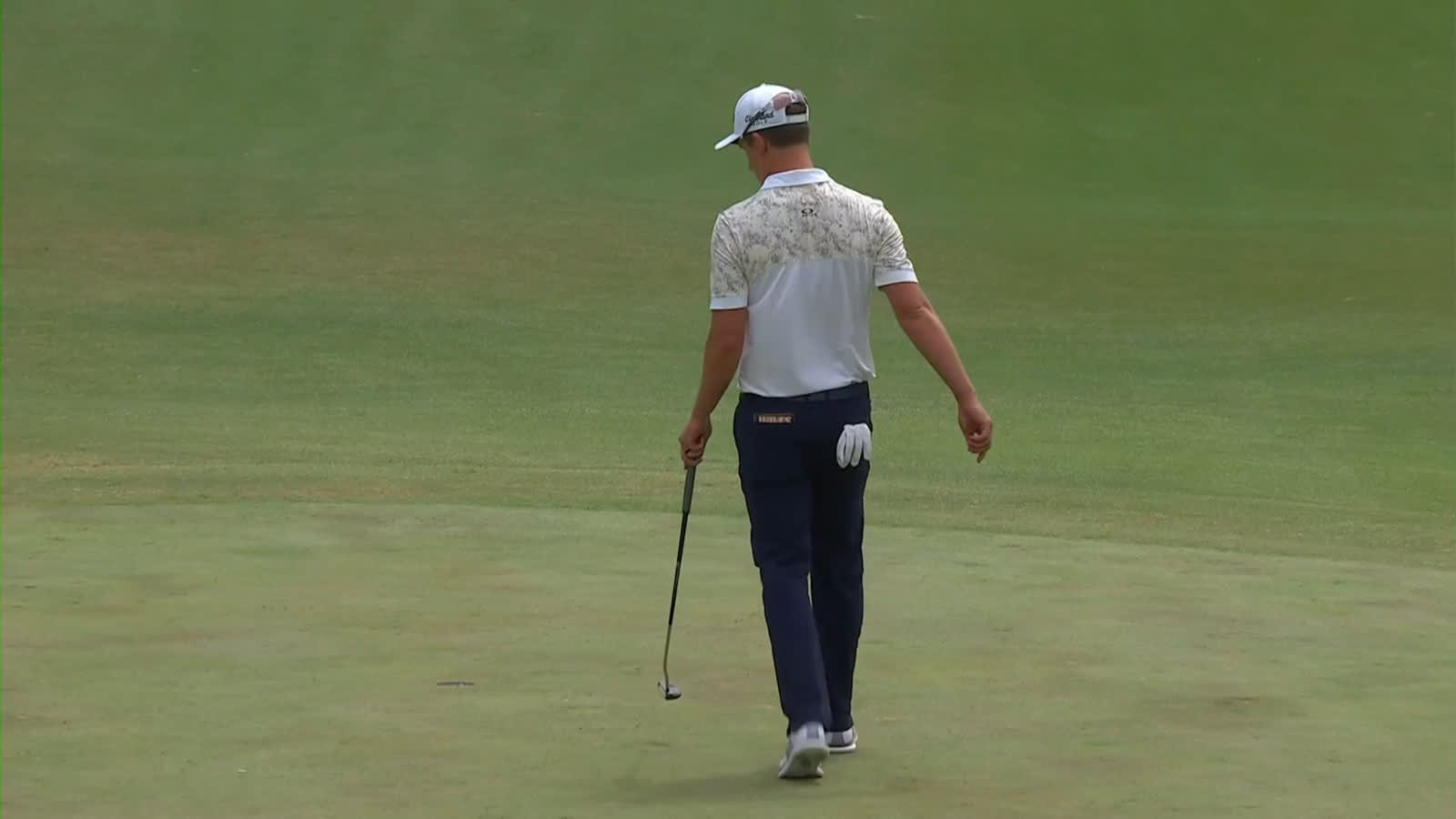 Andrew Putnam walks-in birdie putt at Charles Schwab