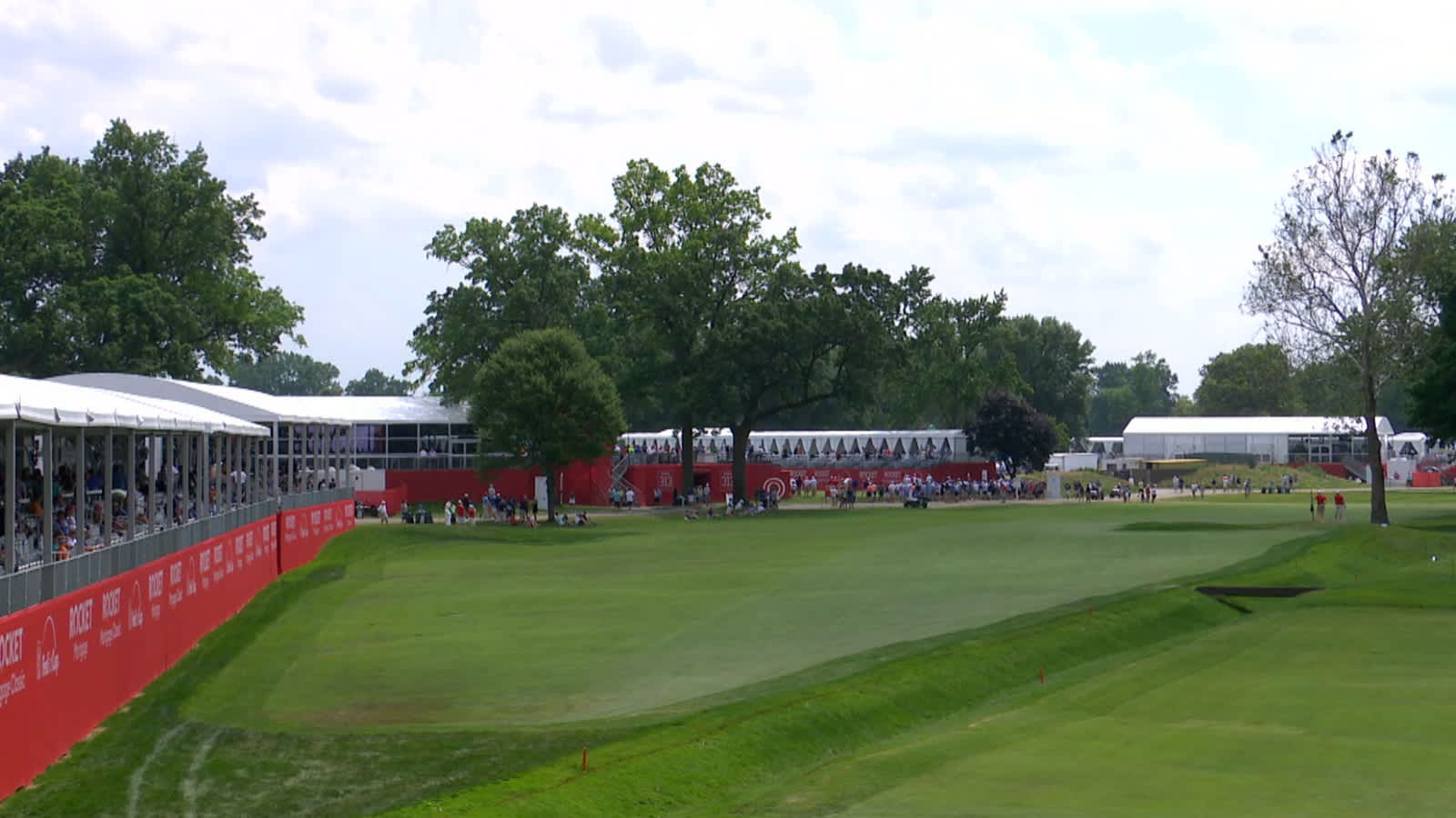 Nate Lashley takes one-stroke lead into the weekend at Rocket Mortgage