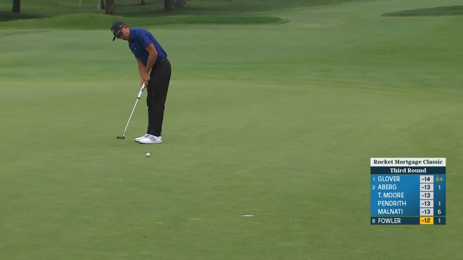 Rickie Fowler sinks 20-foot birdie putt at Rocket Mortgage