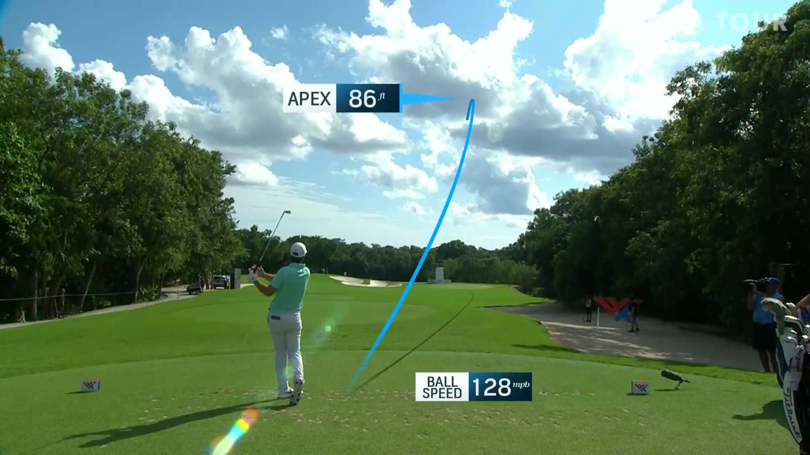 Matthew Wolff's tight tee shot leads to birdie at Mayakoba