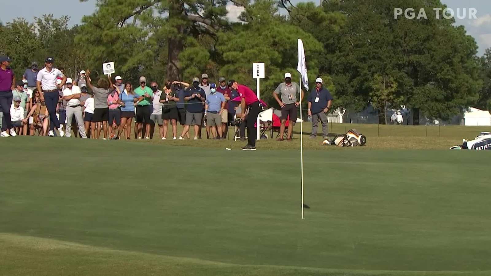 Carlos Ortiz reaches in two to set up birdie at Vivint Houston Open 