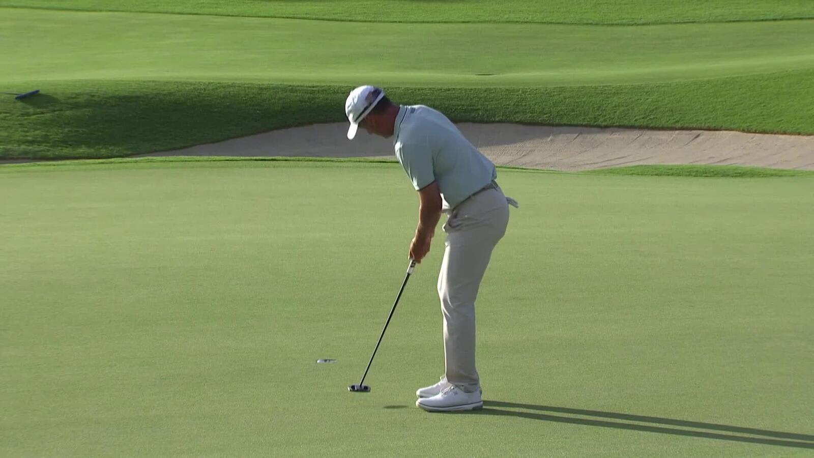 Mike Weir makes birdie on No. 18 at Mitsubishi Electric Championship at Hualalai