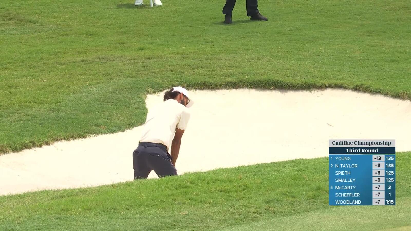 Akshay Bhatia drains 4-foot putt for birdie on No. 10 at Cadillac