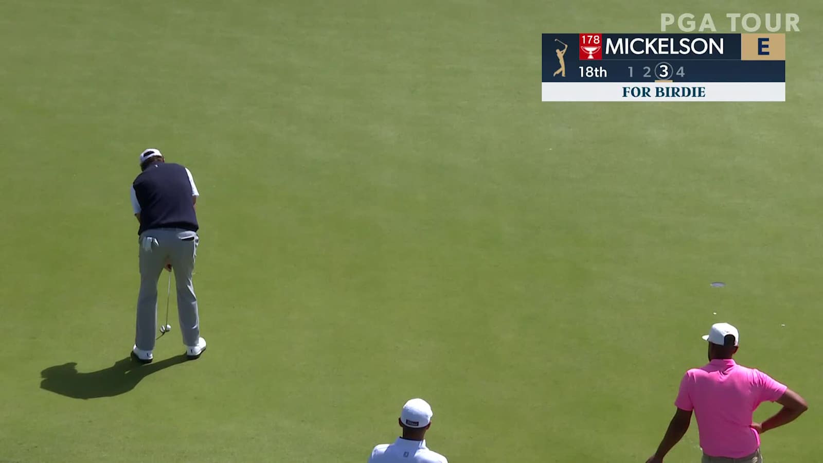 Phil Mickelson holes 14-footer for birdie at THE PLAYERS