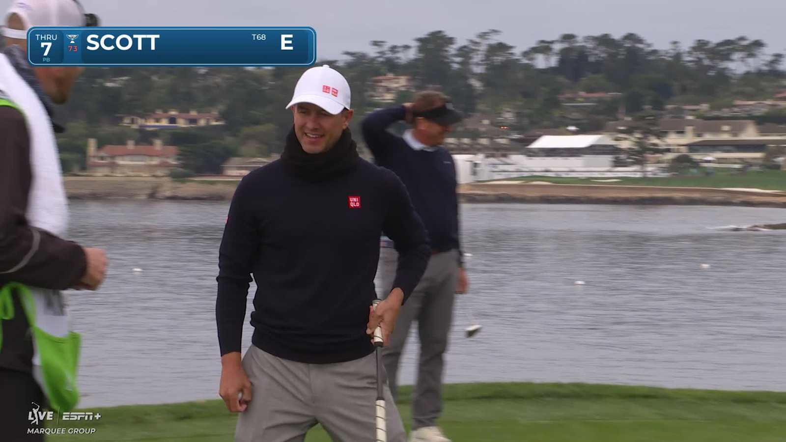 Adam Scott sinks a 38-foot birdie putt at AT&T Pebble Beach