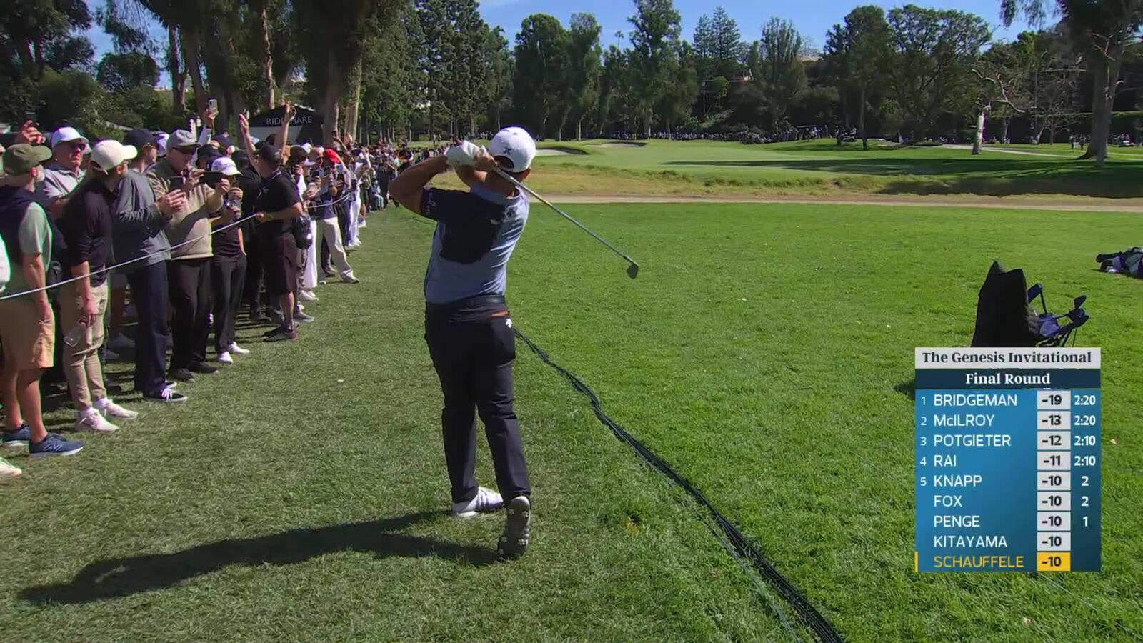 Xander Schauffele hits 200-yard approach to 17 feet, sets up birdie on No. 1 at The Genesis