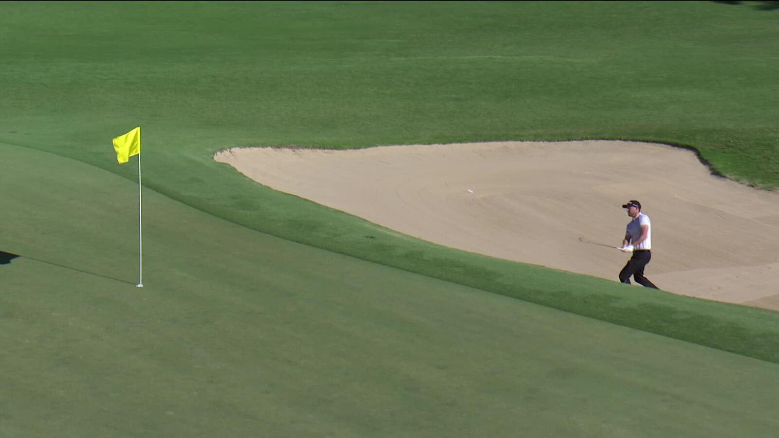 Lee Hodges' unconventional par save at Sony Open