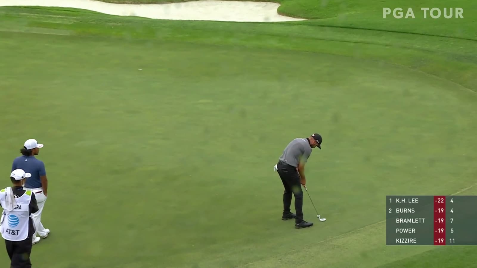 Troy Merritt sinks a 42-foot birdie putt at AT&T Byron Nelson