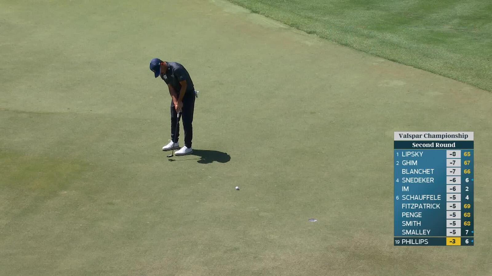 Chandler Phillips drains 12-foot birdie putt on No. 15 at Valspar