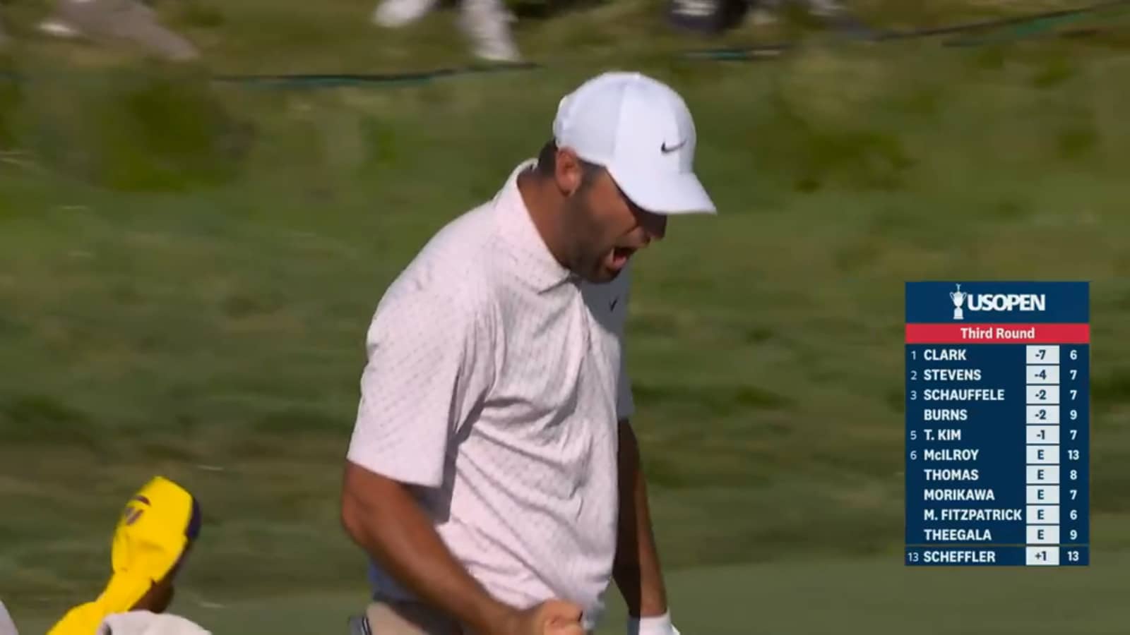Scottie Scheffler chips in for birdie in Round 3 of U.S Open