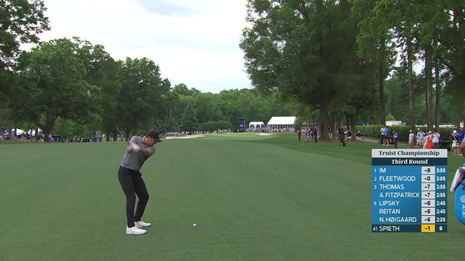 Jordan Spieth sinks 5-foot birdie putt on No. 10 at Truist Championship
