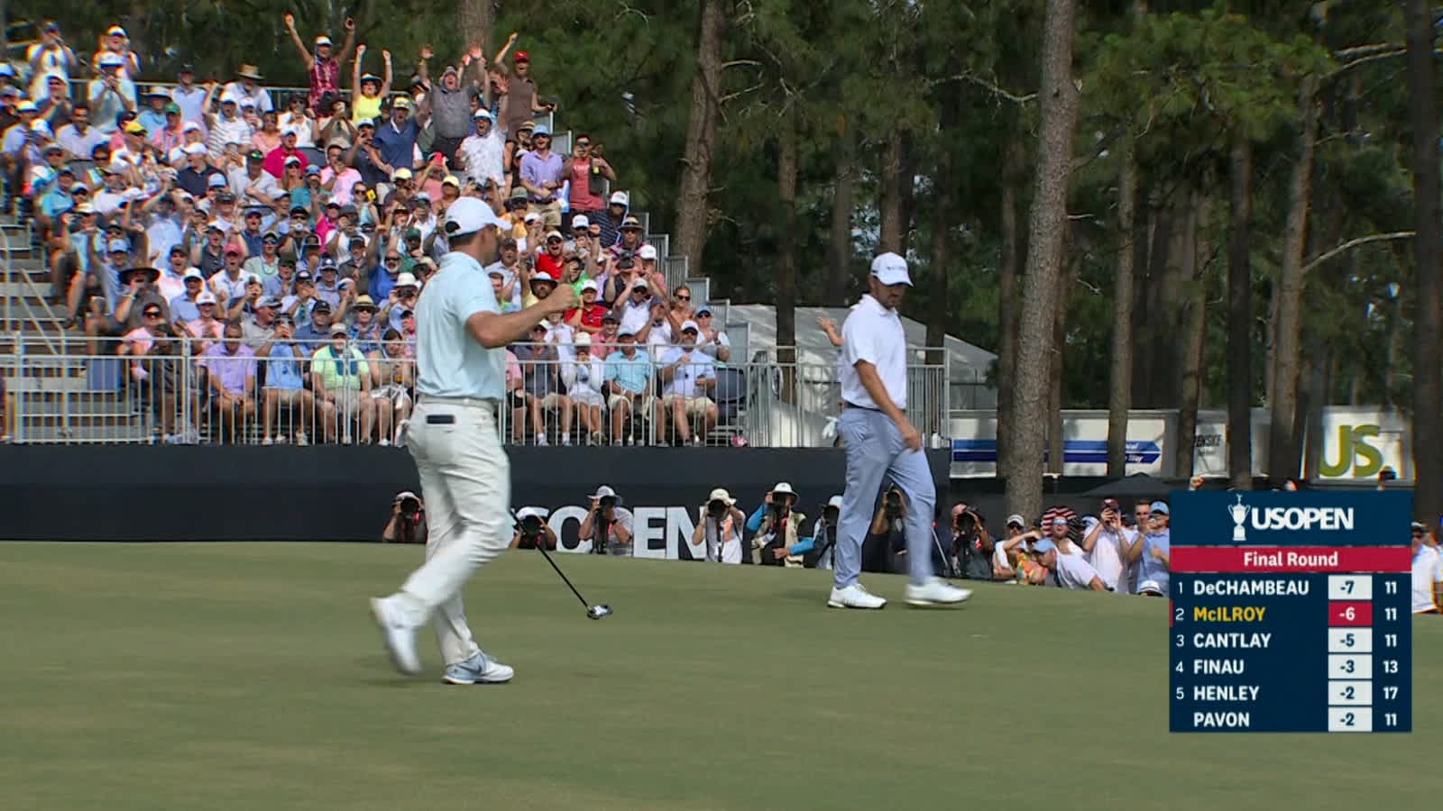 Rory McIlroy bends in 22-footer for birdie at the U.S. Open