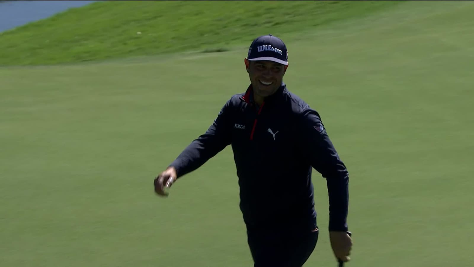 Gary Woodland drains 49-foot birdie putt at Cadence Bank